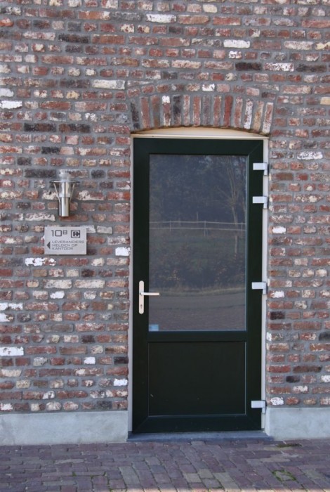 diverse kleine werken Kunststof kozijnen in traditioneel veldbrandsteen metselwerk